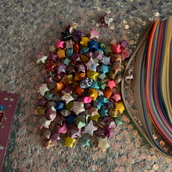 FREE SHIPPING Pastel/Sanrio Star Origami Kit - Picture 4 of 5